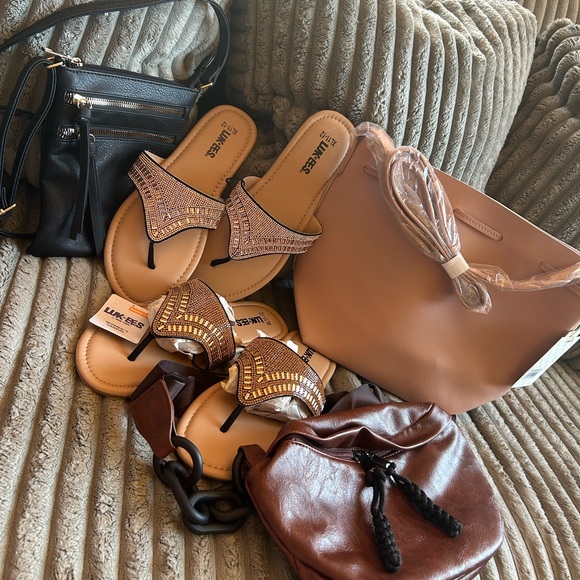 Muk Luks Luk*Ees NWT Brown/Tan Rhinestone Sandals XL 11-12 Gorgeous So Chic New - Picture 10 of 13